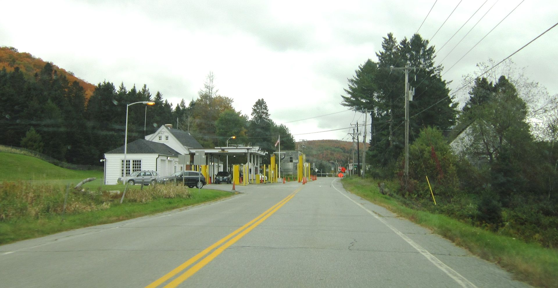 canaan_vermont_border_station_north_view